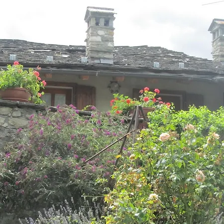 Apartament Sarriod De La Tour *